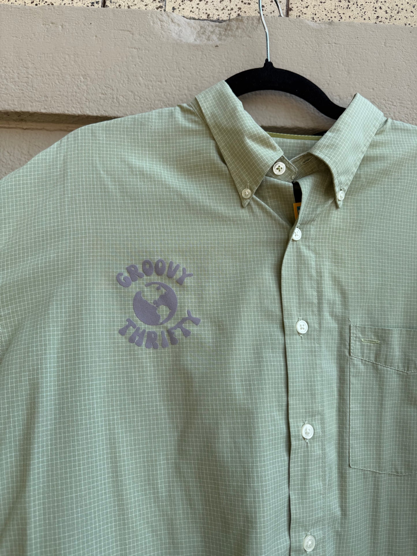 Groovy Buttondown