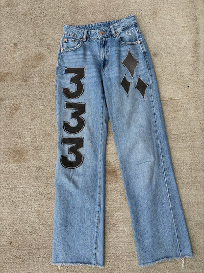 333 Upcycled Jeans