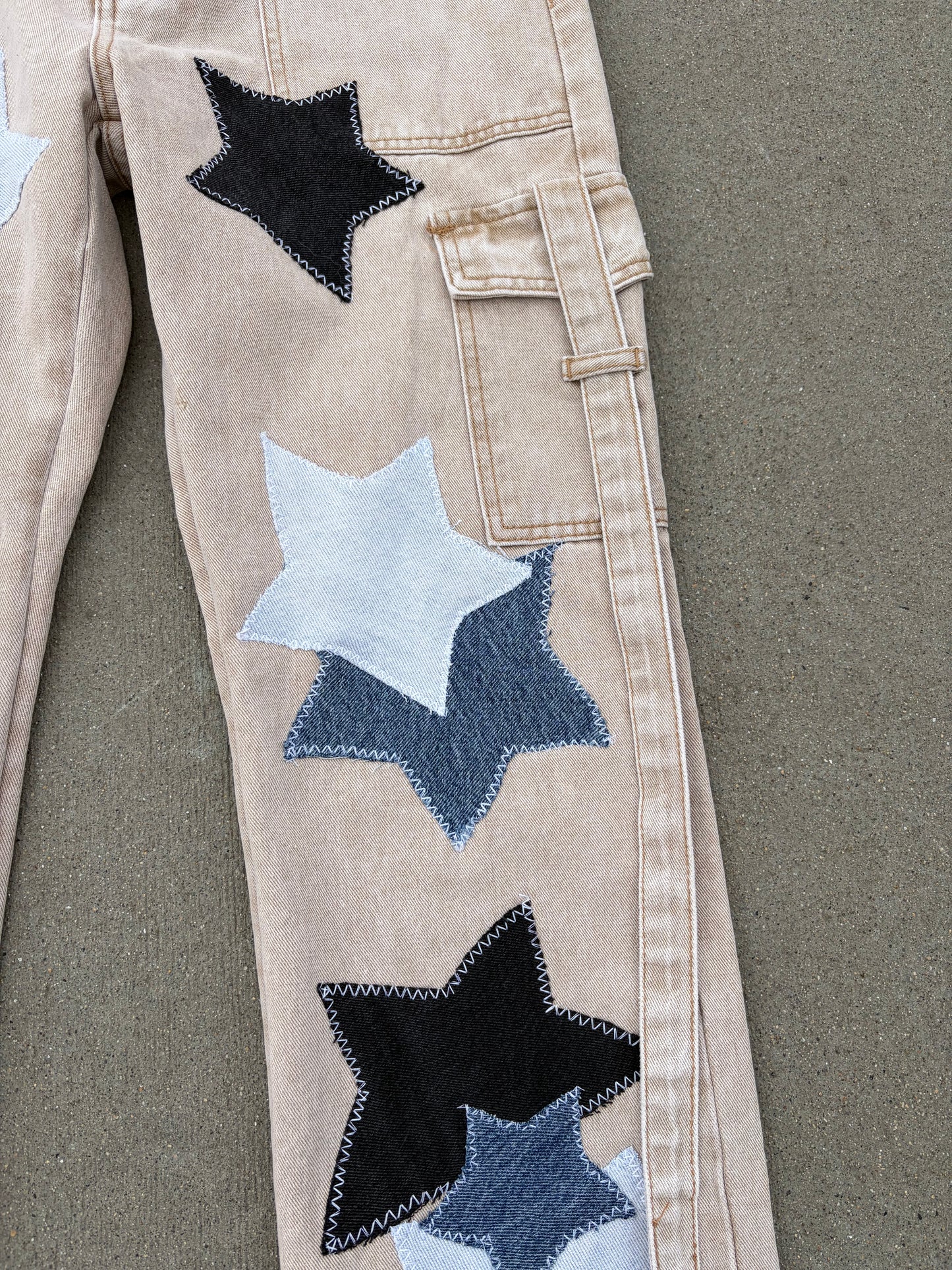 Star Patch Cargo Pants