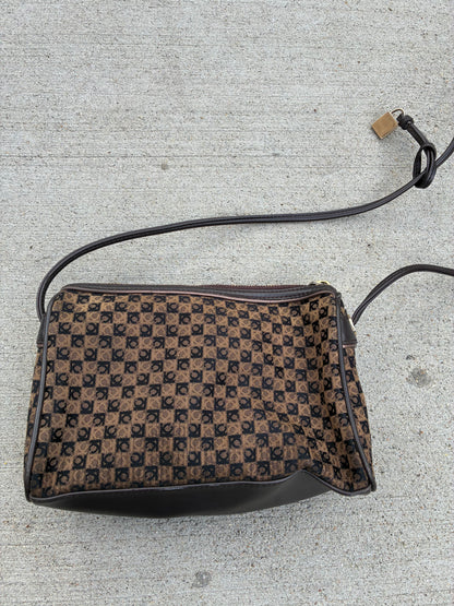 Liz Claiborne Cross Body Bag
