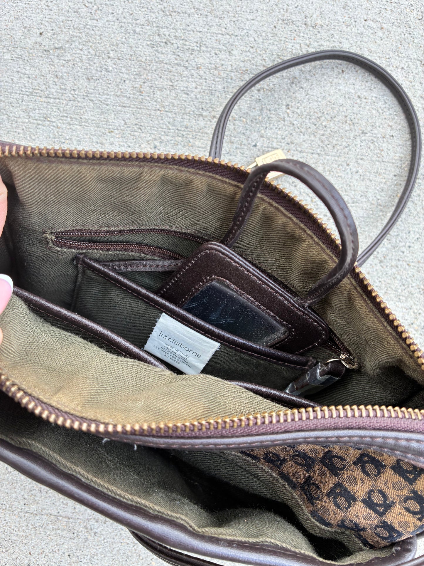 Liz Claiborne Cross Body Bag